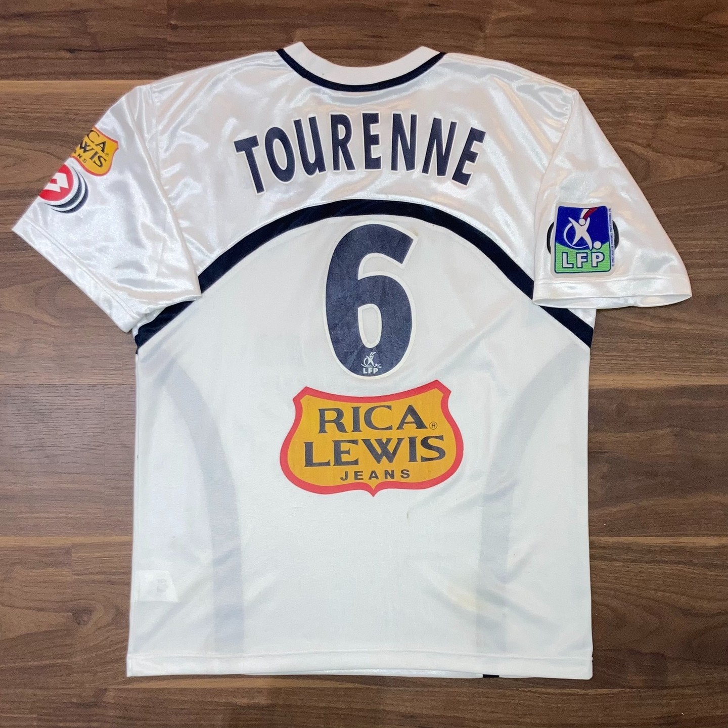 ES Troyes AC 2002-03 Away Kit