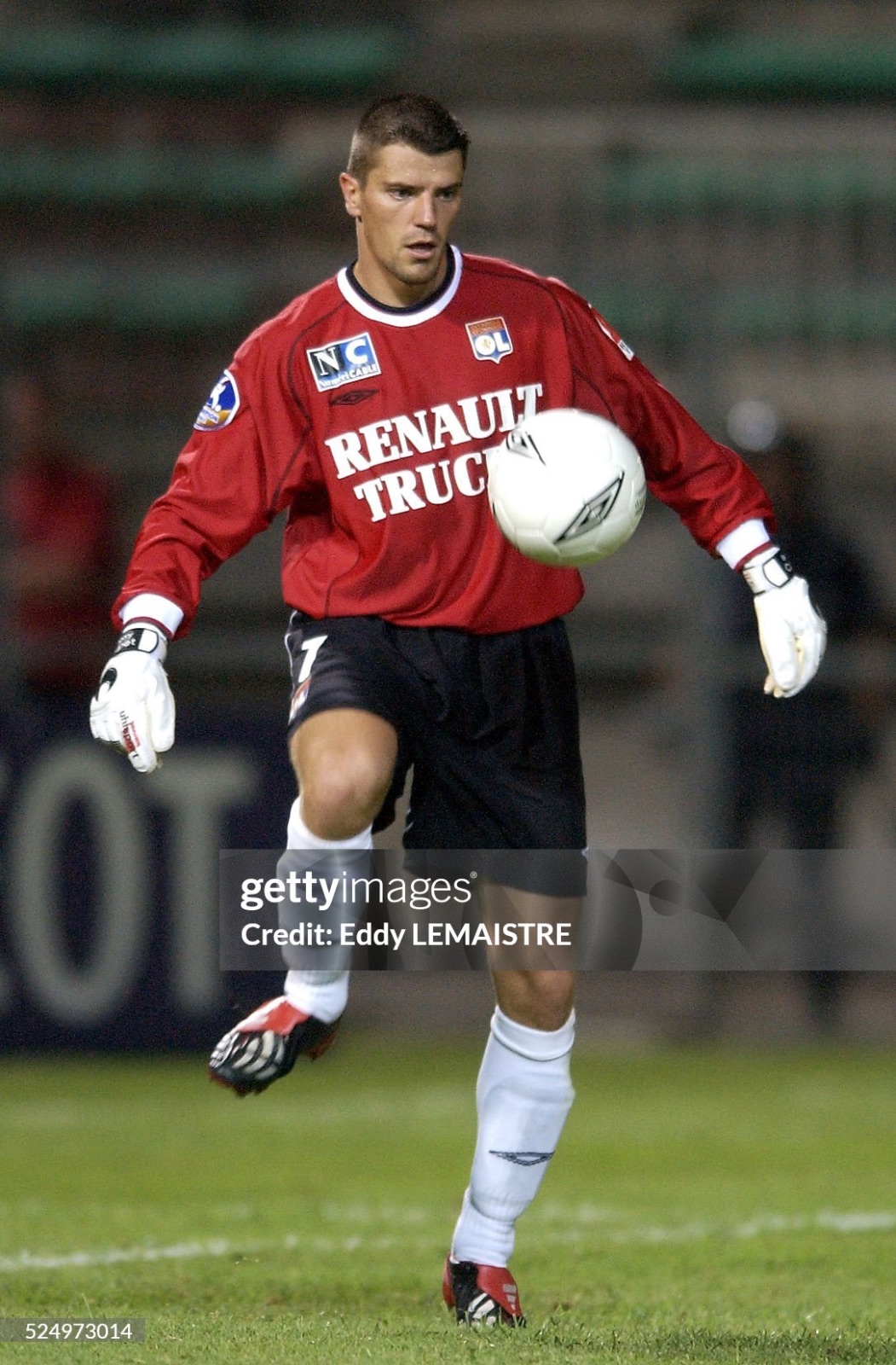 Olympique Lyonnais 2003-04 GK 2 Kit