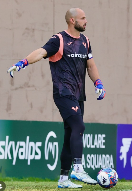 Hellas Verona 2026-27 GK 2 Kit