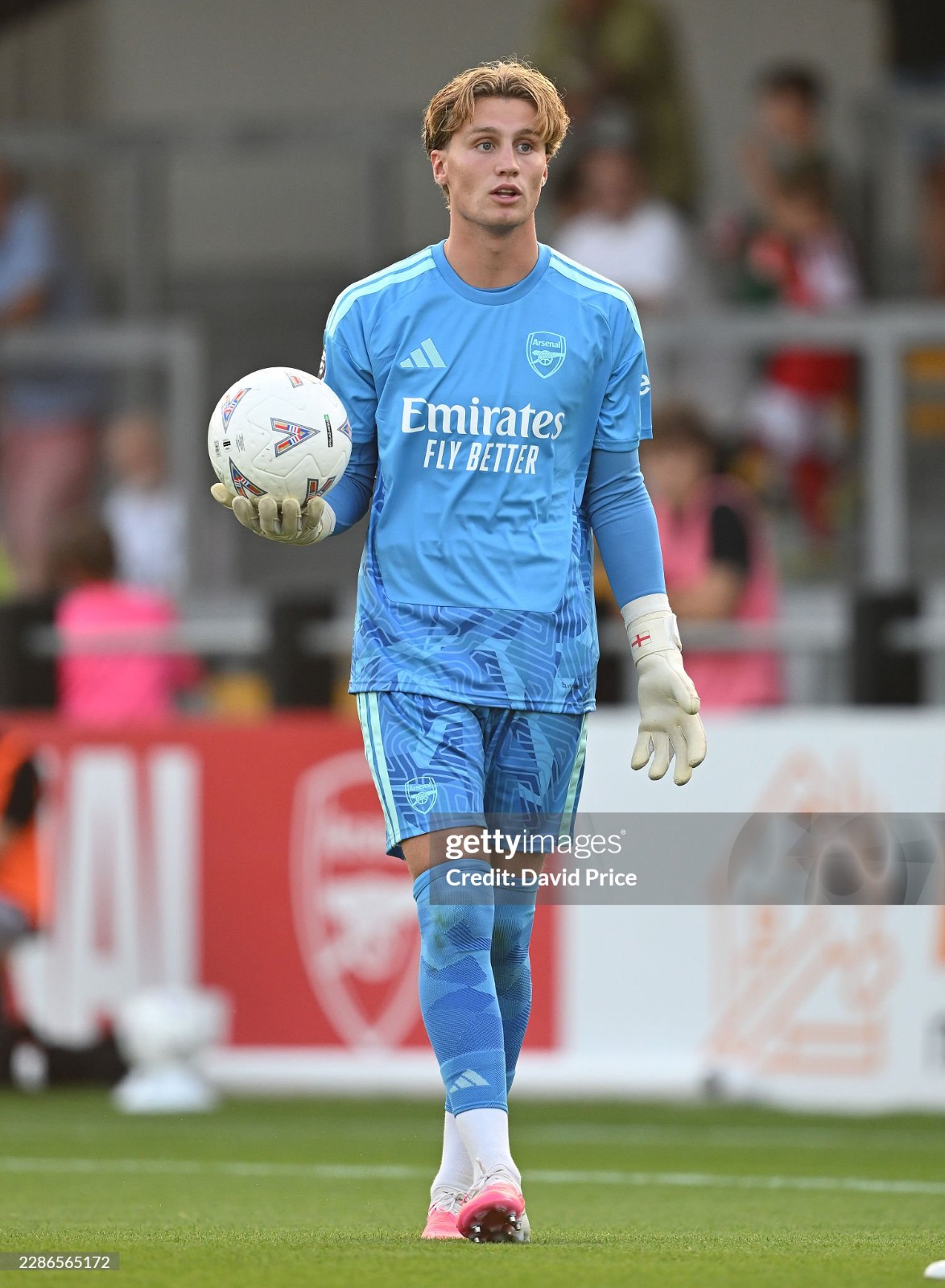 Arsenal FC 2026-27 GK 4 Kit