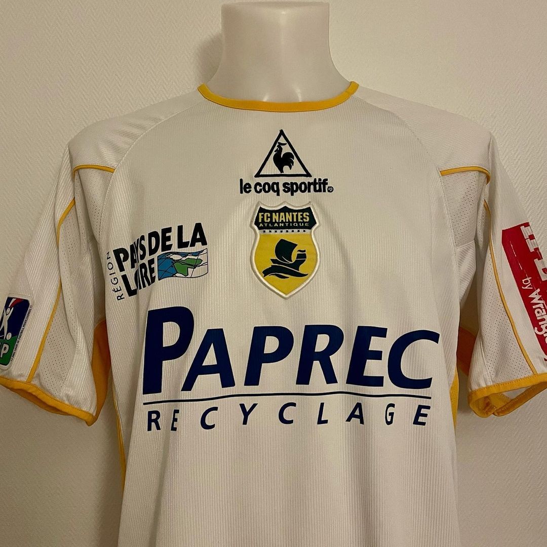 FC Nantes 2003-04 Away Kit