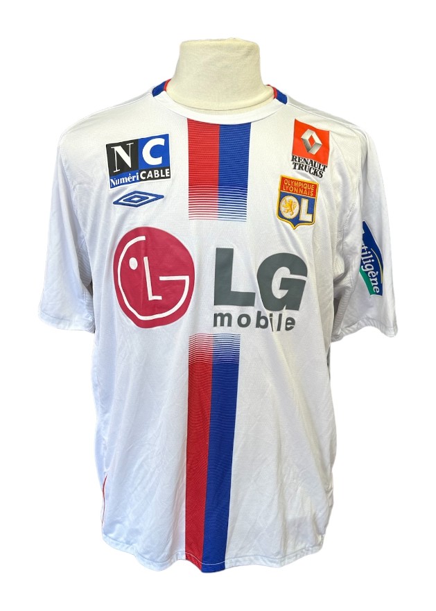 Olympique Lyonnais 2004-05 Home V2 Kit