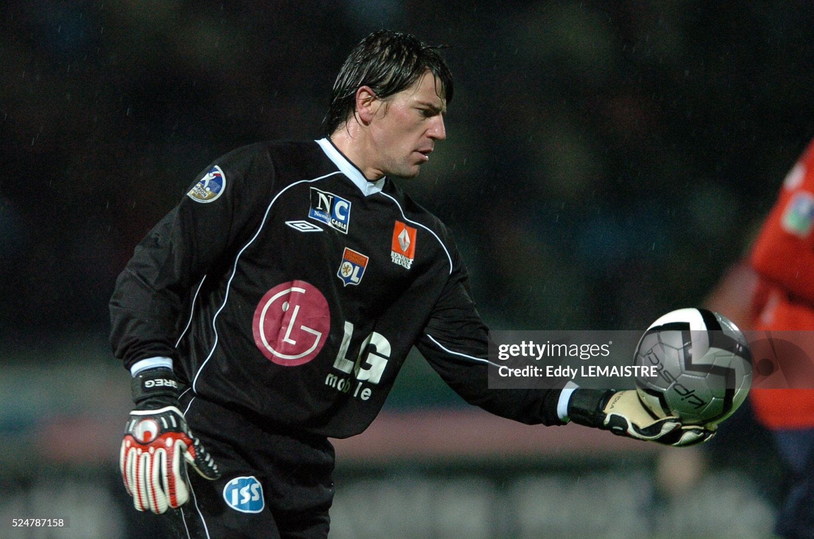 Olympique Lyonnais 2004-05 GK 1 Kit