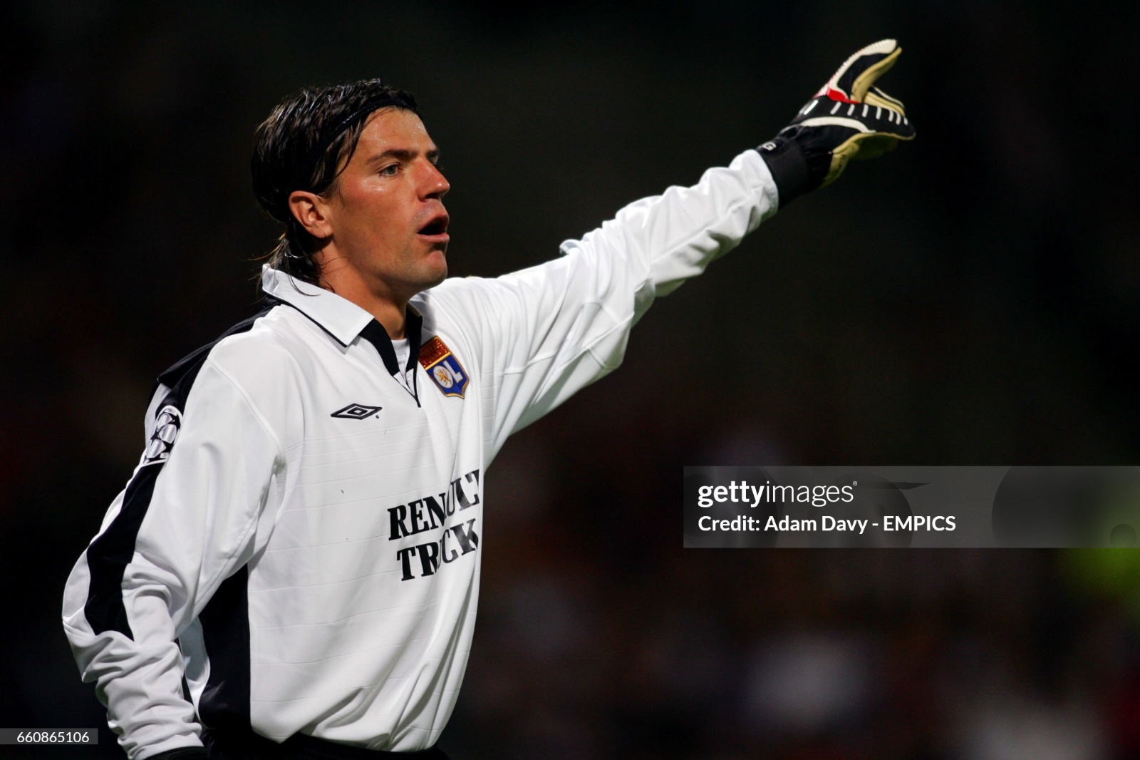 Olympique Lyonnais 2004-05 GK 3 Kit