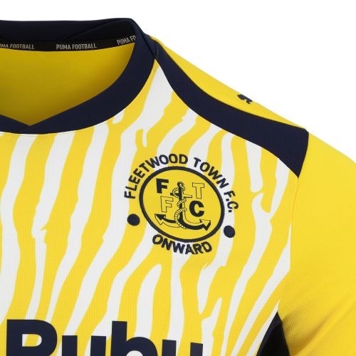 Fleetwood Town 2026-27 Away Kit
