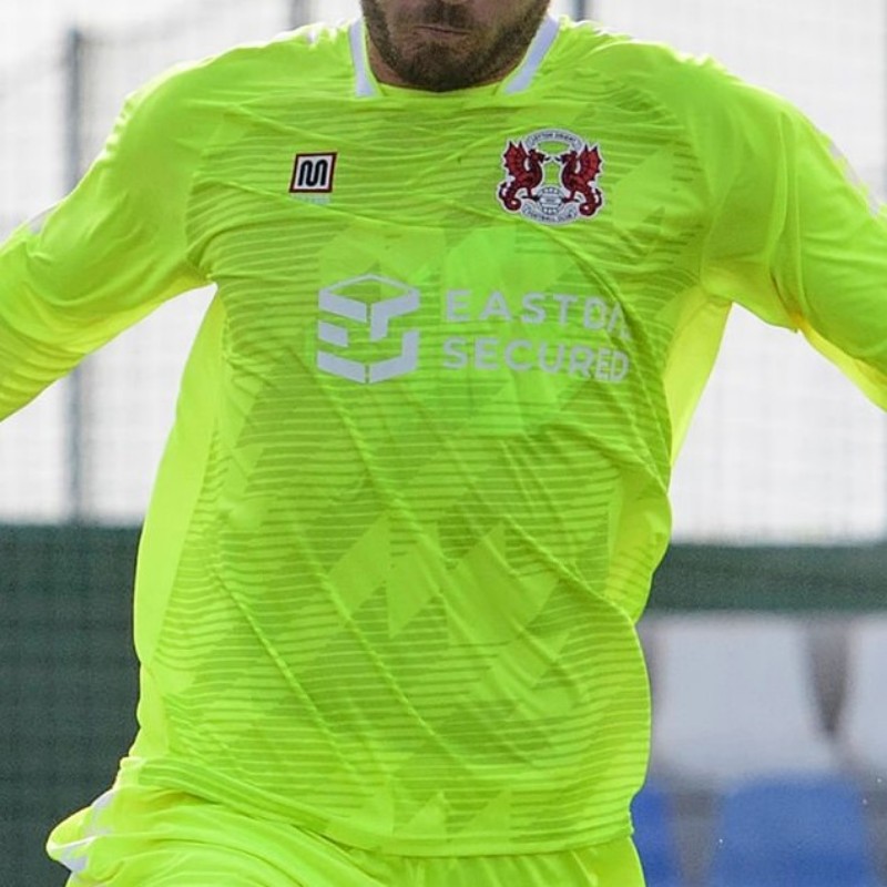 Leyton Orient 2026-27 GK 1 Kit