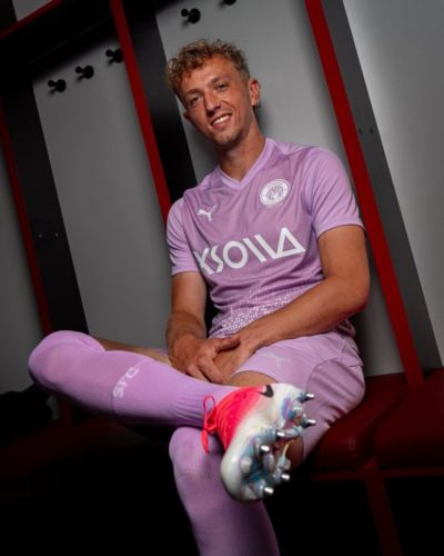 Stevenage 2026-27 Third Kit