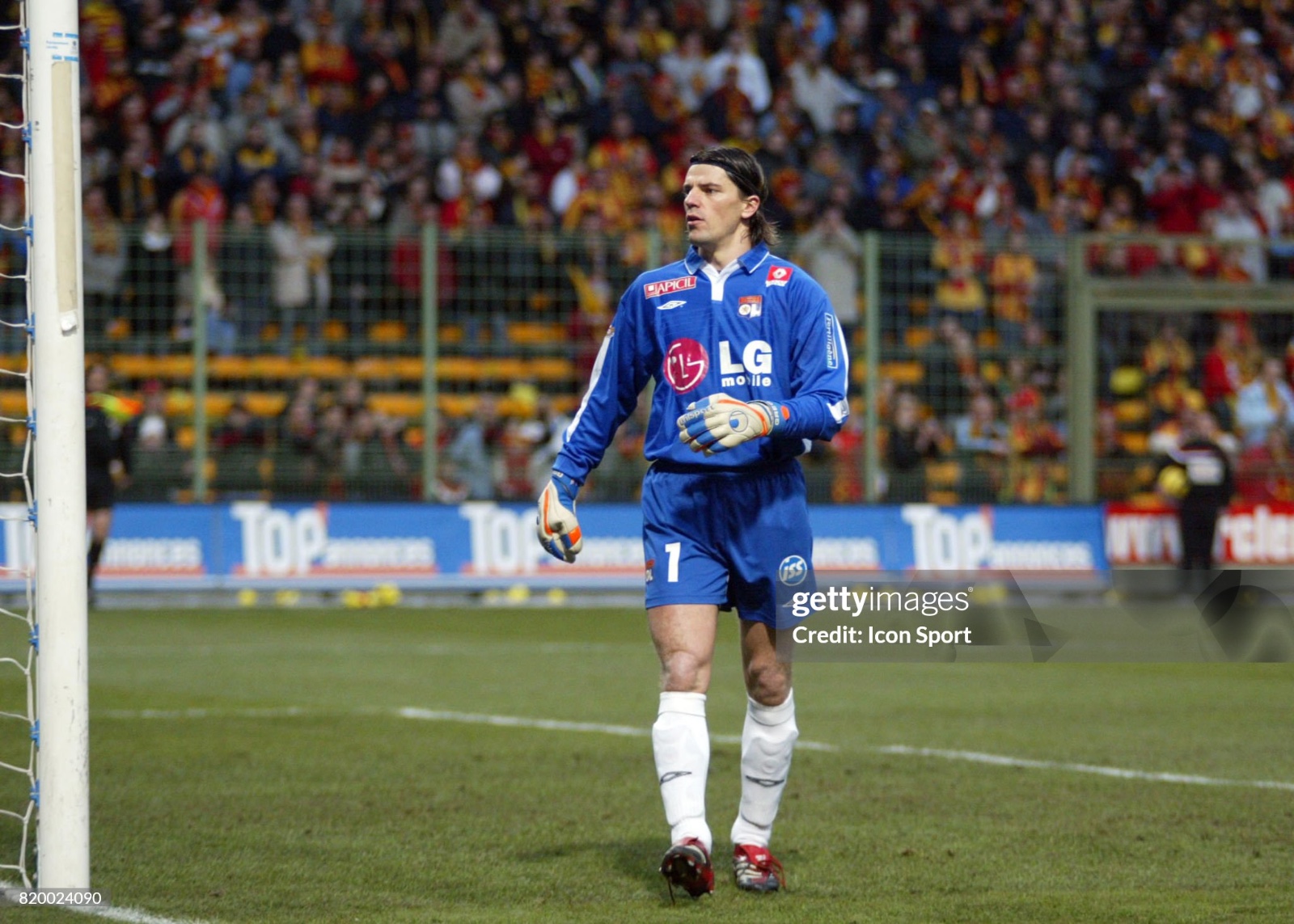 Olympique Lyonnais 2005-06 GK 4 Kit