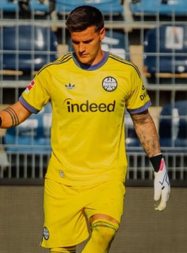 Eintracht Frankfurt 2026-27 GK 3 Kit