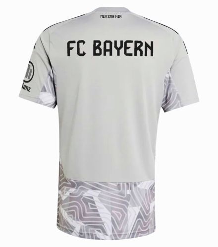 Bayern München 2026-27 GK 4 Kit