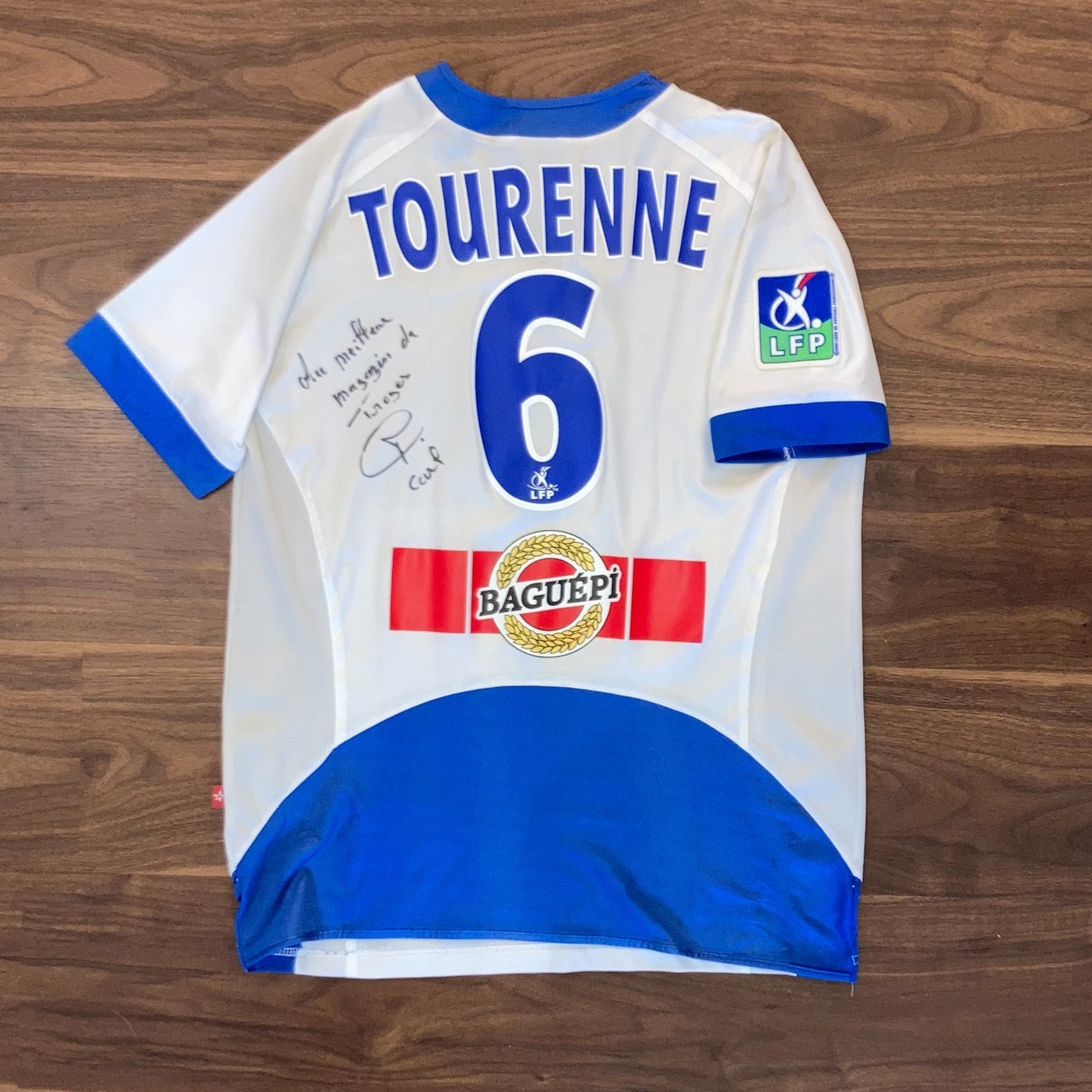 ES Troyes AC 2005-06 Away Kit