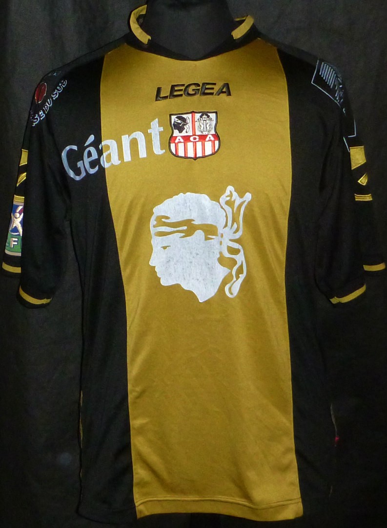 AC Ajaccio 2005-06 Away Kit