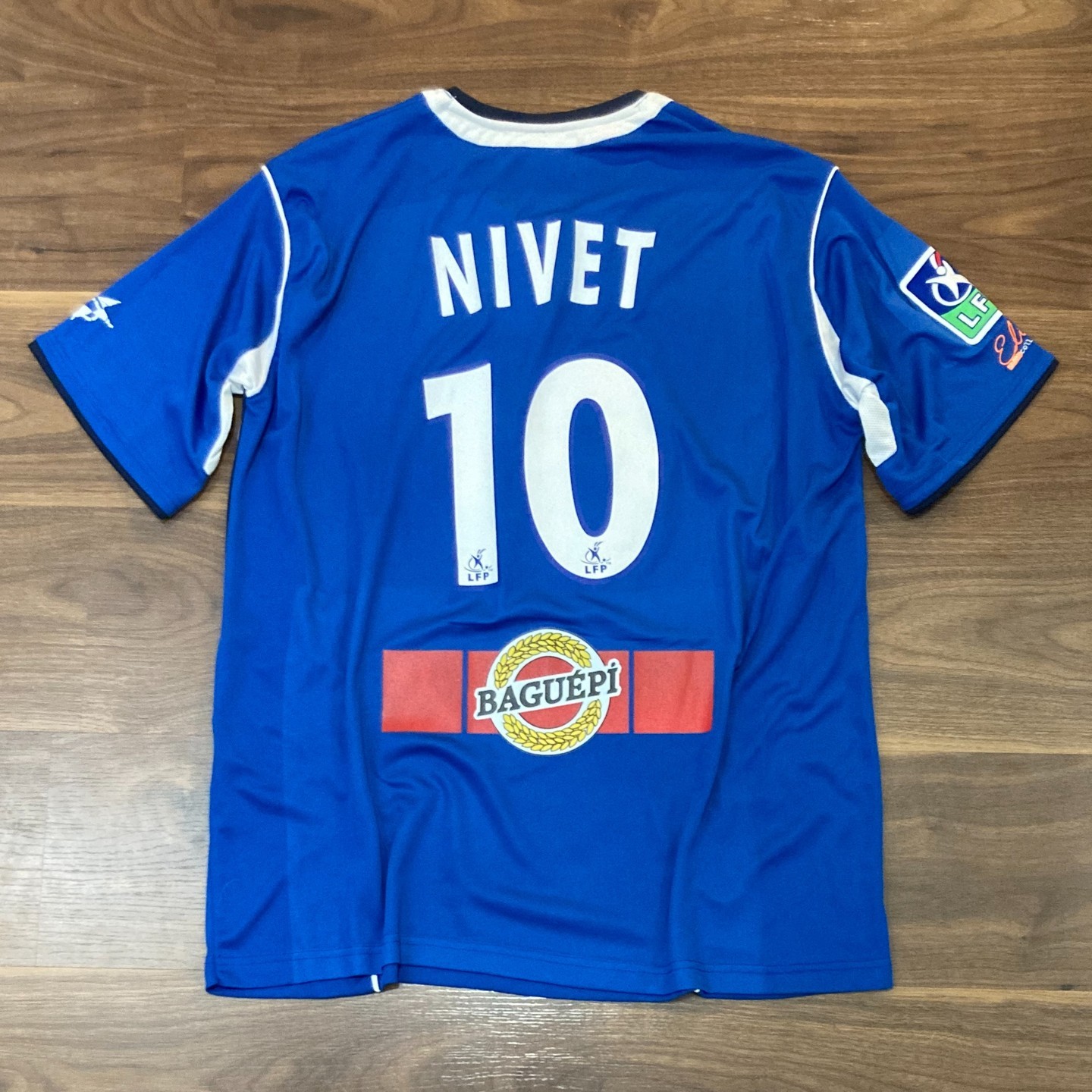 ES Troyes AC 2006-07 Home Kit