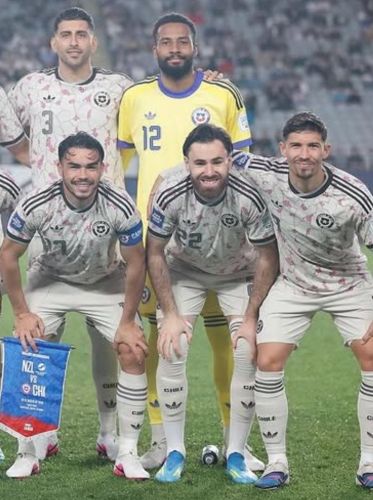 Chile 2026 GK 3 Kit