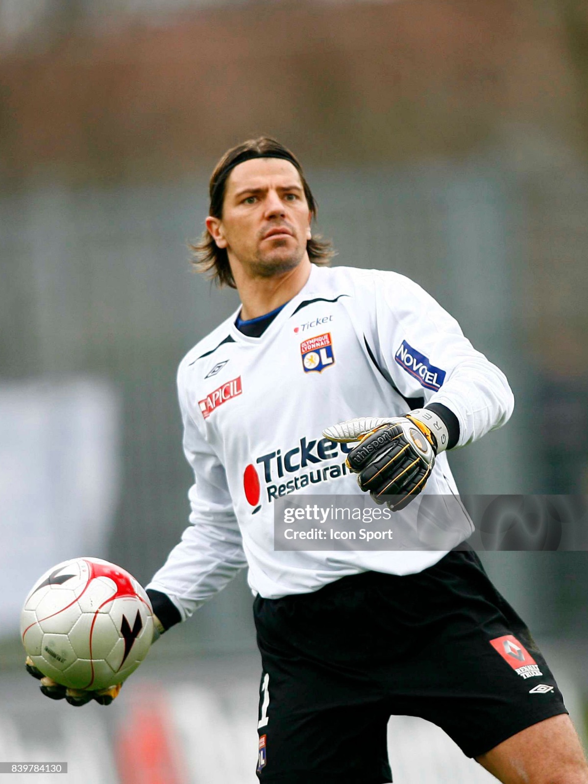 Olympique Lyonnais 2007-08 GK 3 Kit