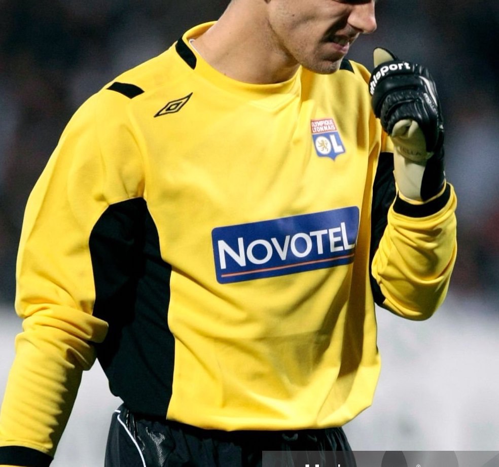 Olympique Lyonnais 2007-08 Champions League GK Kit