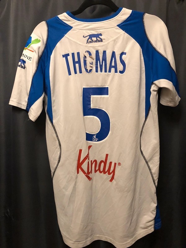 AJ Auxerre 2007-08 Home V2 Kit