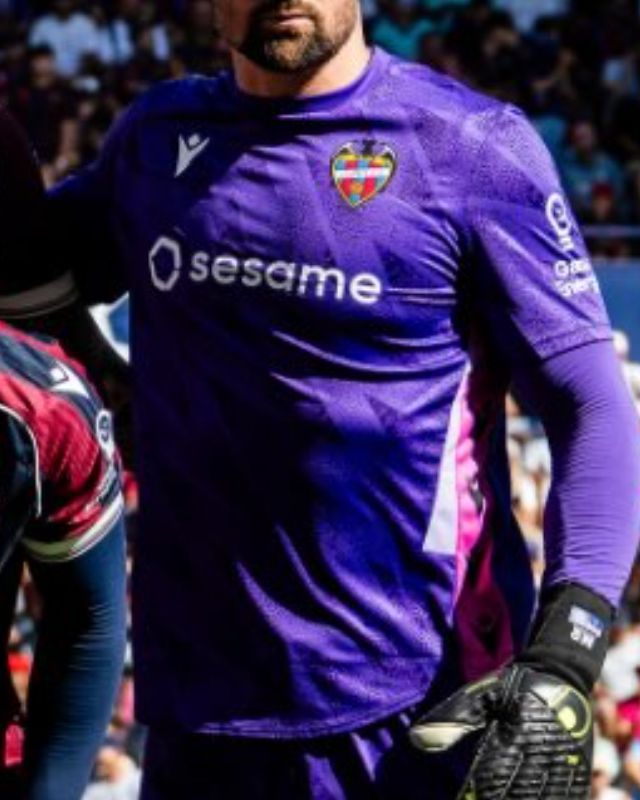 Levante UD 2026-27 GK 4 Kit