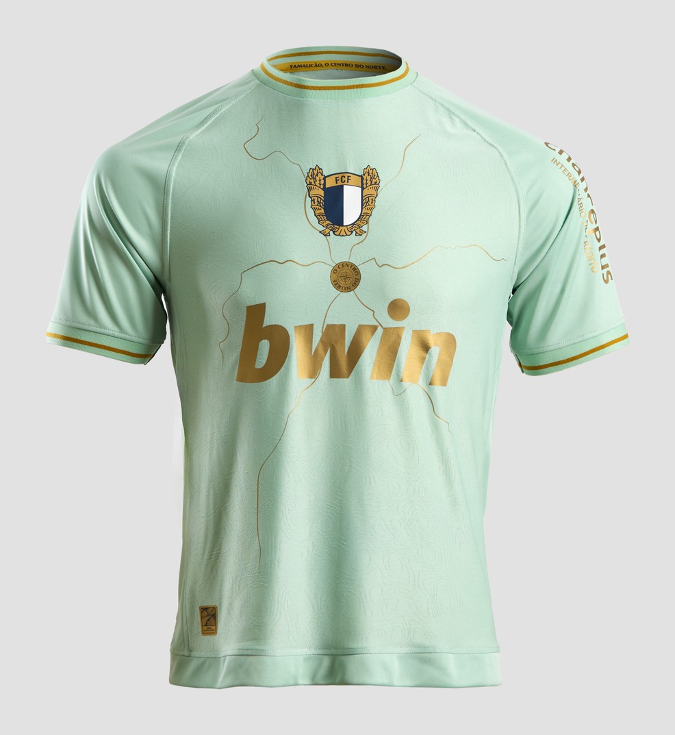 Famalicão 2026-27 Third Kit