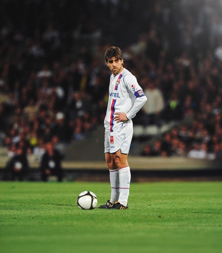 Olympique Lyonnais 2008-09 Home Kit