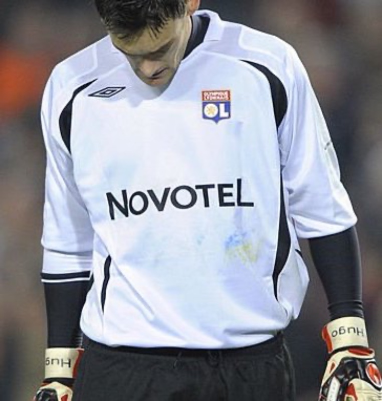 Olympique Lyonnais 2008-09 GK 1 Kit