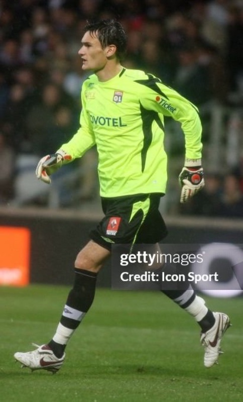 Olympique Lyonnais 2008-09 GK 4 Kit