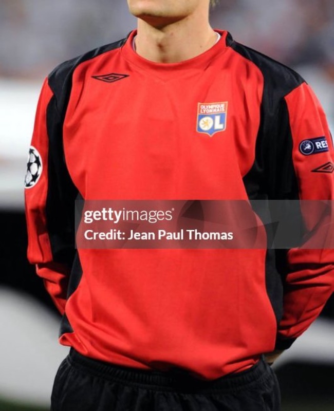 Olympique Lyonnais 2009-10 GK 3 Kit