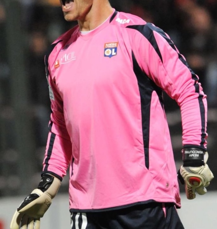 Olympique Lyonnais 2009-10 GK 5 Kit