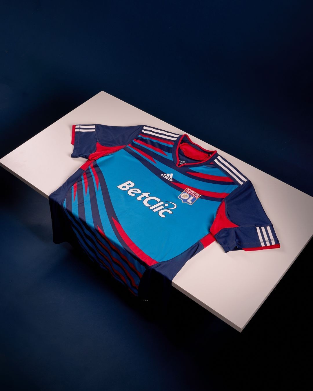 Olympique Lyonnais 2010-11 Third Kit