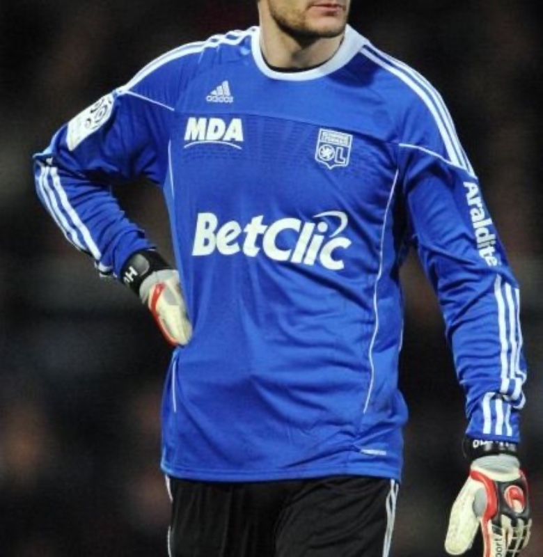 Olympique Lyonnais 2010-11 GK 2 Kit