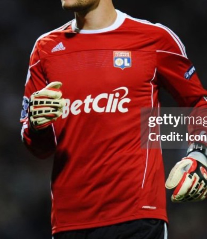 Olympique Lyonnais 2010-11 GK 3 Kit