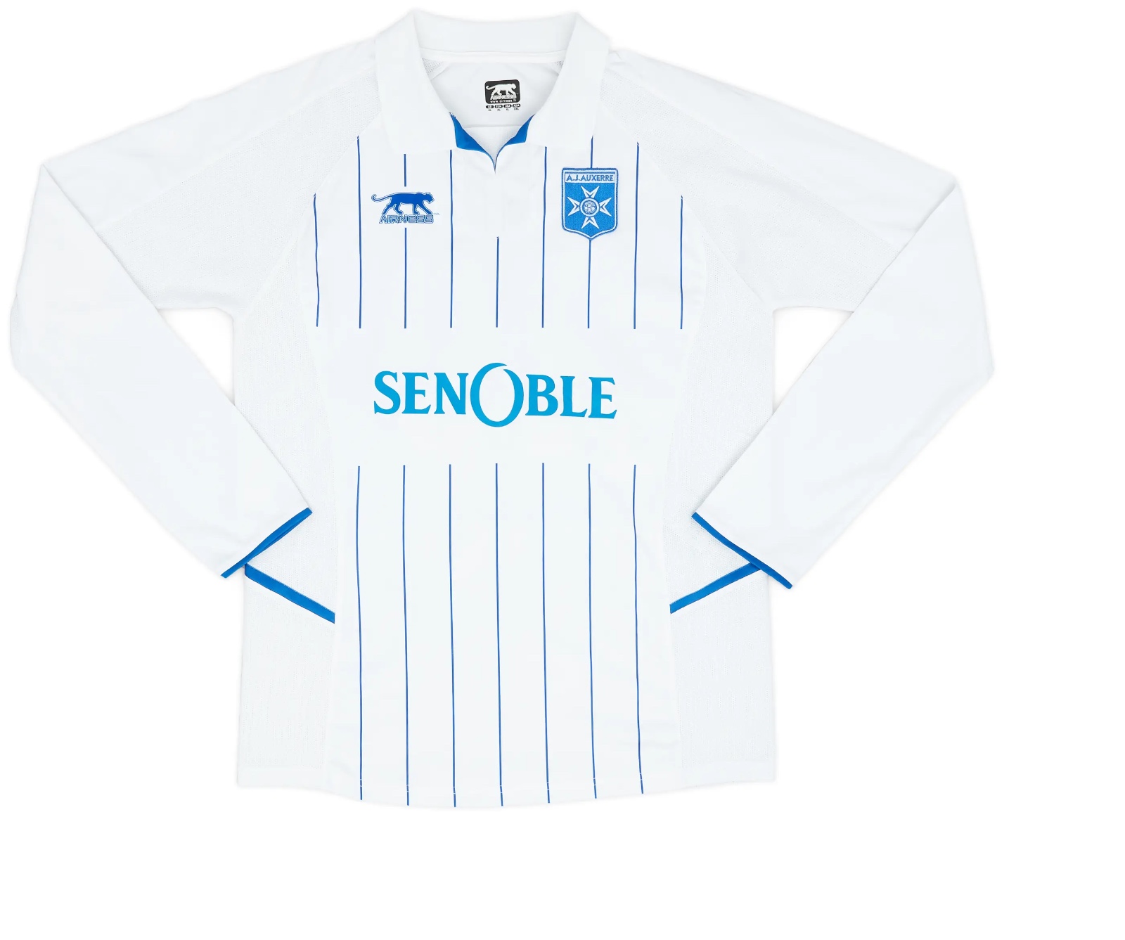 AJ Auxerre 2010-11 Home Kit