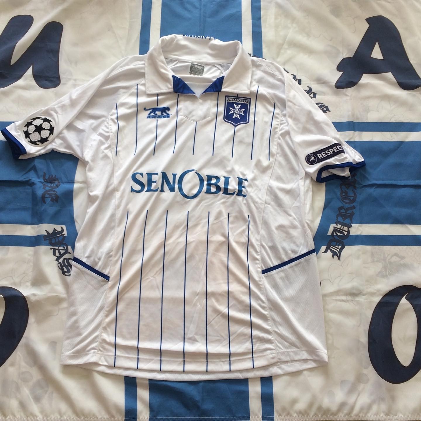 AJ Auxerre 2010-11 European Home Kit