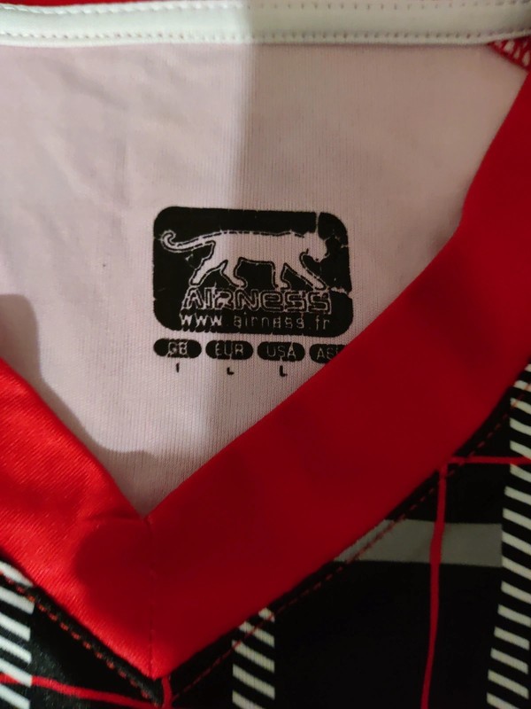 AJ Auxerre 2010-11 GK 2 Kit