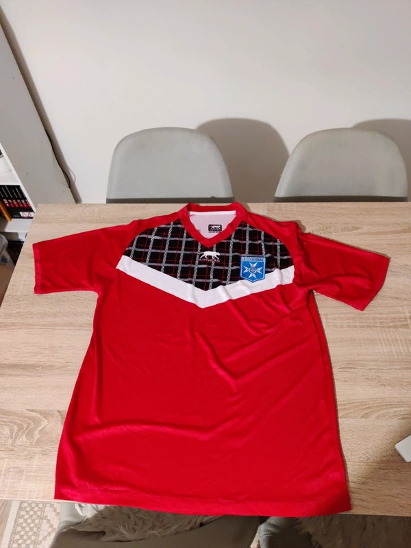 AJ Auxerre 2010-11 GK 2 Kit