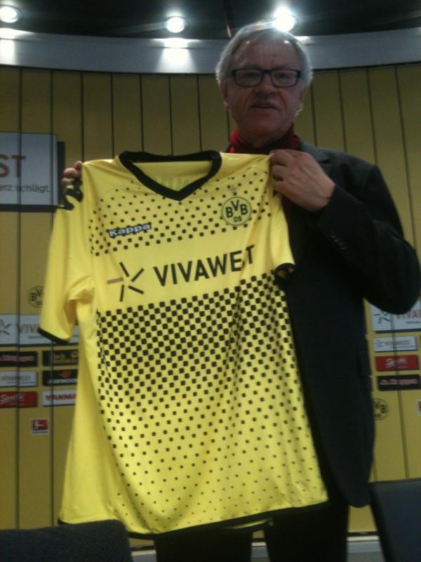 Borussia Dortmund 2011-12 Home V2 Kit