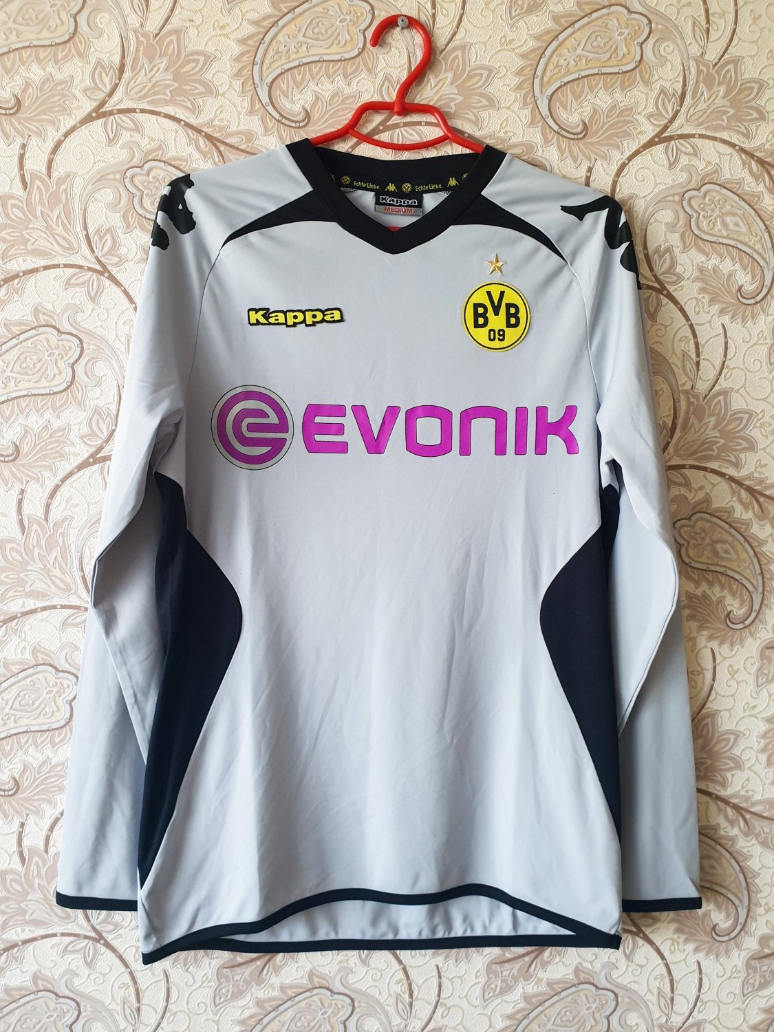 Borussia Dortmund 2011-12 GK Third Kit