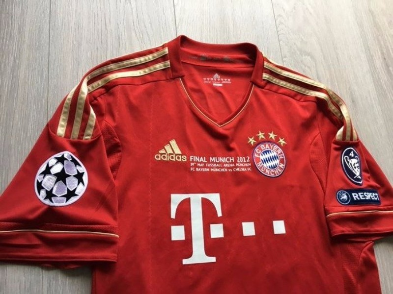 Bayern München 2011-12 Champions League Final Kit
