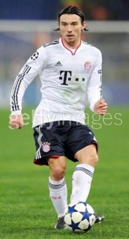 Bayern München 2011-12 Away V2 Kit