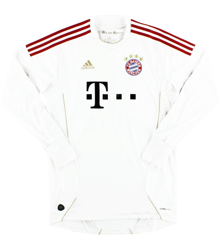 Bayern München 2011-12 GK Kit