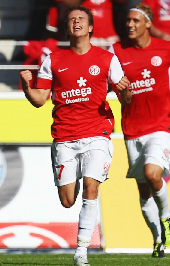 1. FSV Mainz 05 2011-12 Home Kit