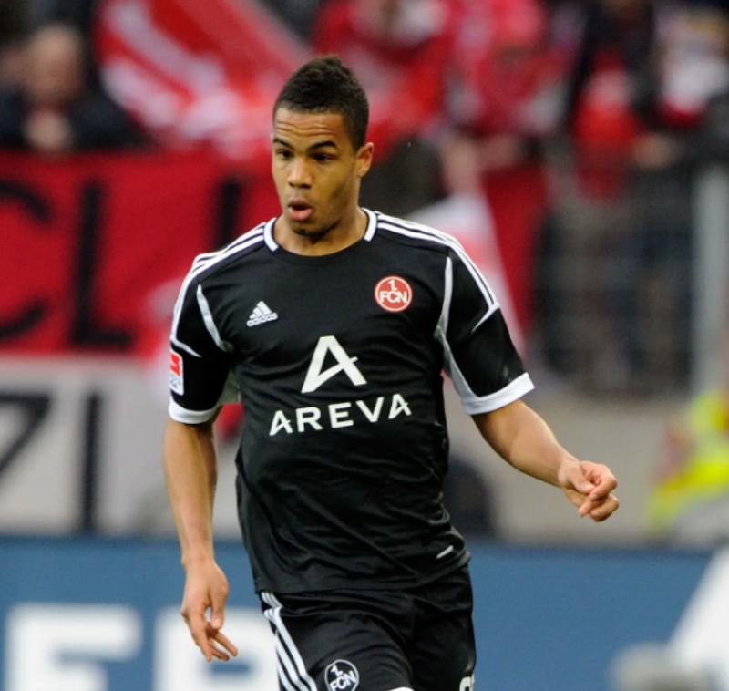 1. FC Nürnberg 2011-12 Fourth Kit