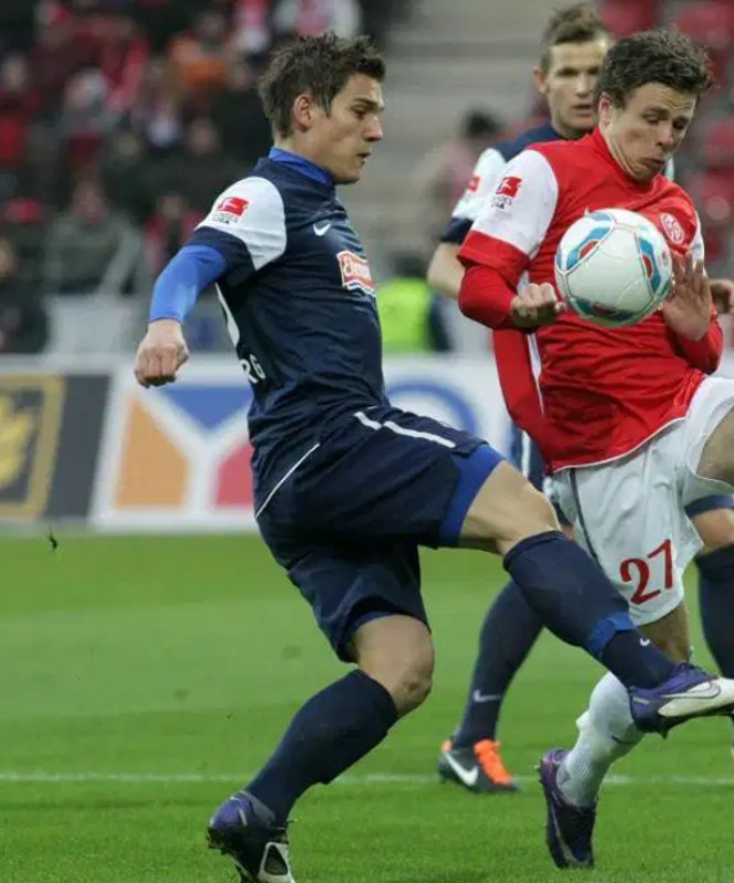 SC Freiburg 2011-12 Third Kit