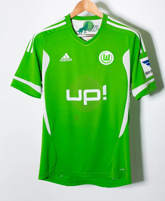 VfL Wolfsburg 2011-12 Home V2 Kit