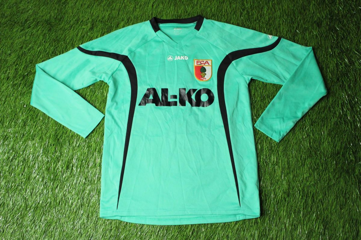FC Augsburg 2011-12 GK Kit