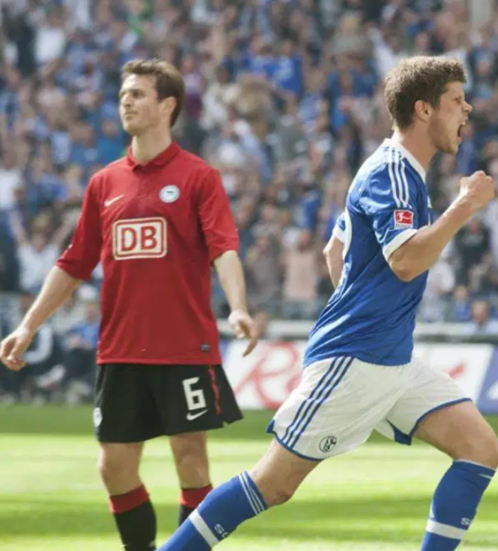 Hertha BSC 2011-12 Third Kit