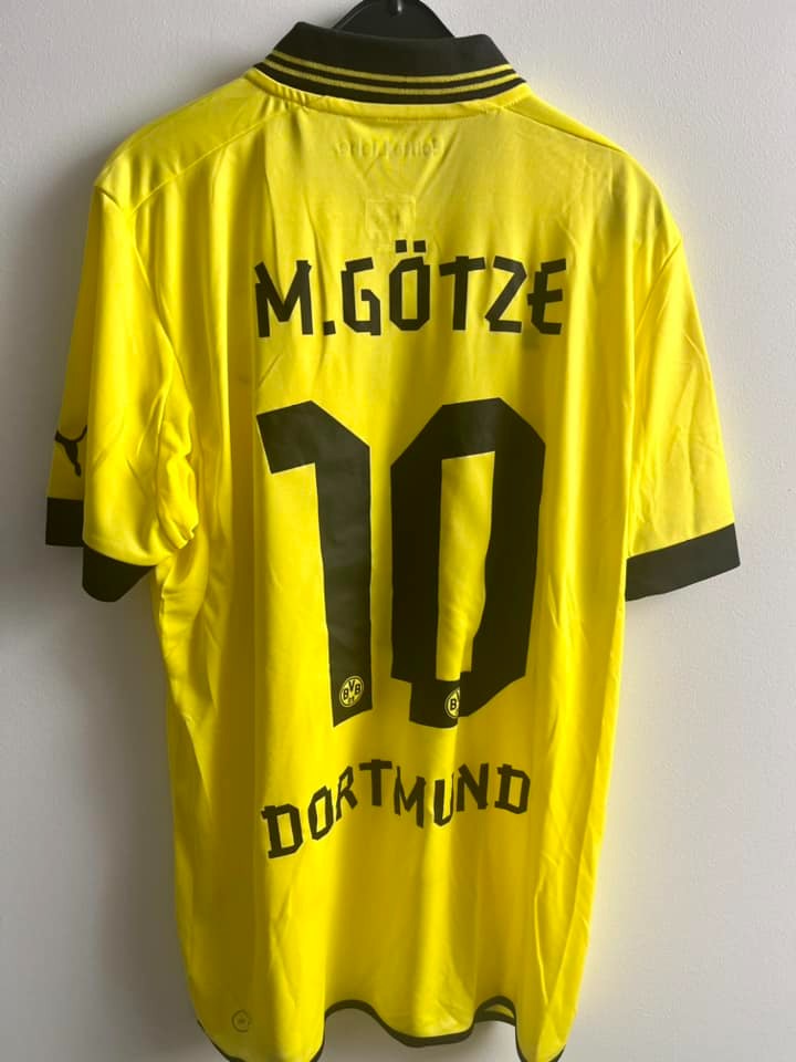 Borussia Dortmund 2012-13 Home V2 Kit