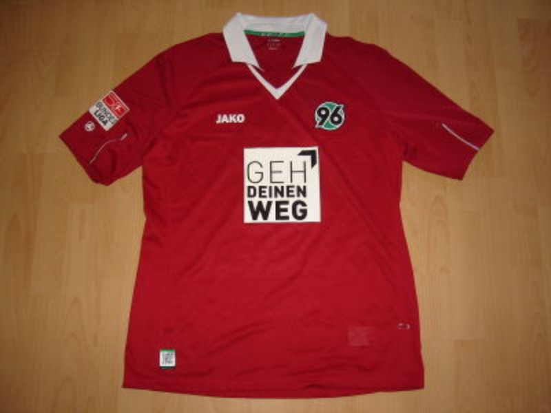 Hannover 96 2012-13 Home V2 Kit