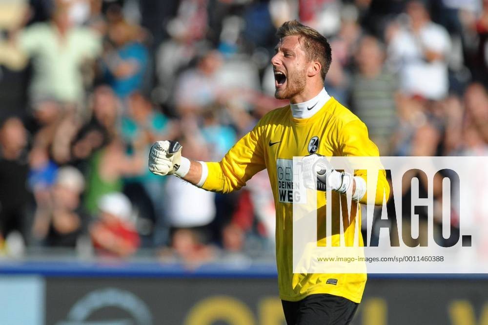 SC Freiburg 2012-13 GK 1 V2 Kit
