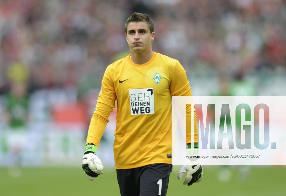 Werder Bremen 2012-13 GK Special Kit